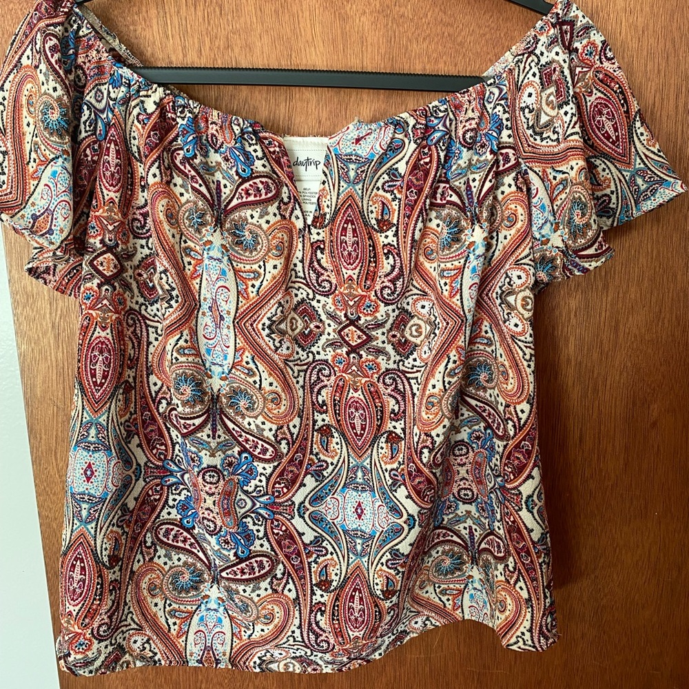 Cute casual/dress shirt